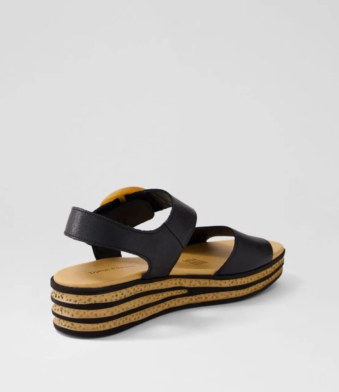 Cubbie Leather Wedge Sandal - Black