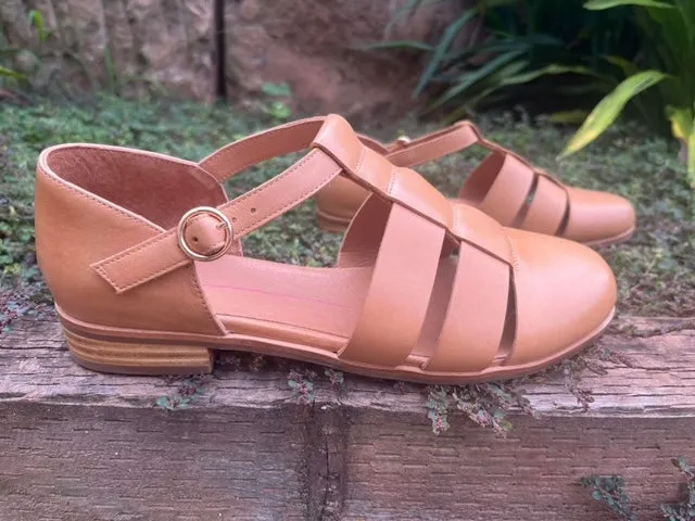 Quizzed Sandal - Camel