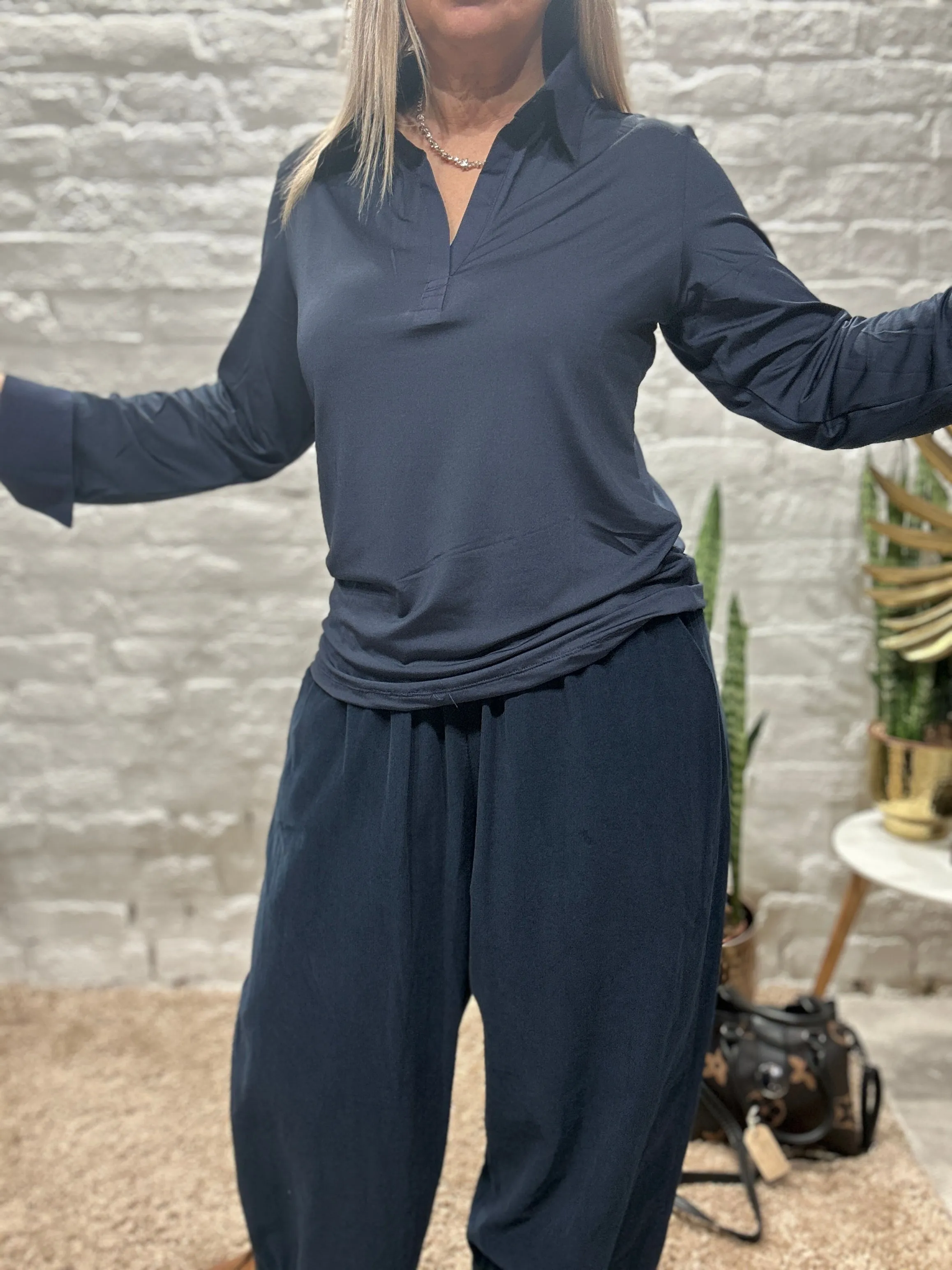 The Essential  skin Layering Shirt In Navy with Cotton Collar and Cuffs