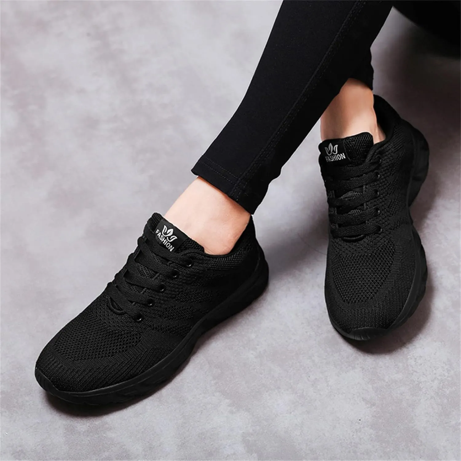 Womens Running Shoes Lightweight Breathable Non Slip Work Shoes for Women Slip on Tennis Shoes Non Slip Gym Workout Walking Sneakers Casual Comfortable Athletic Tennis Sneakers with Memory Foam