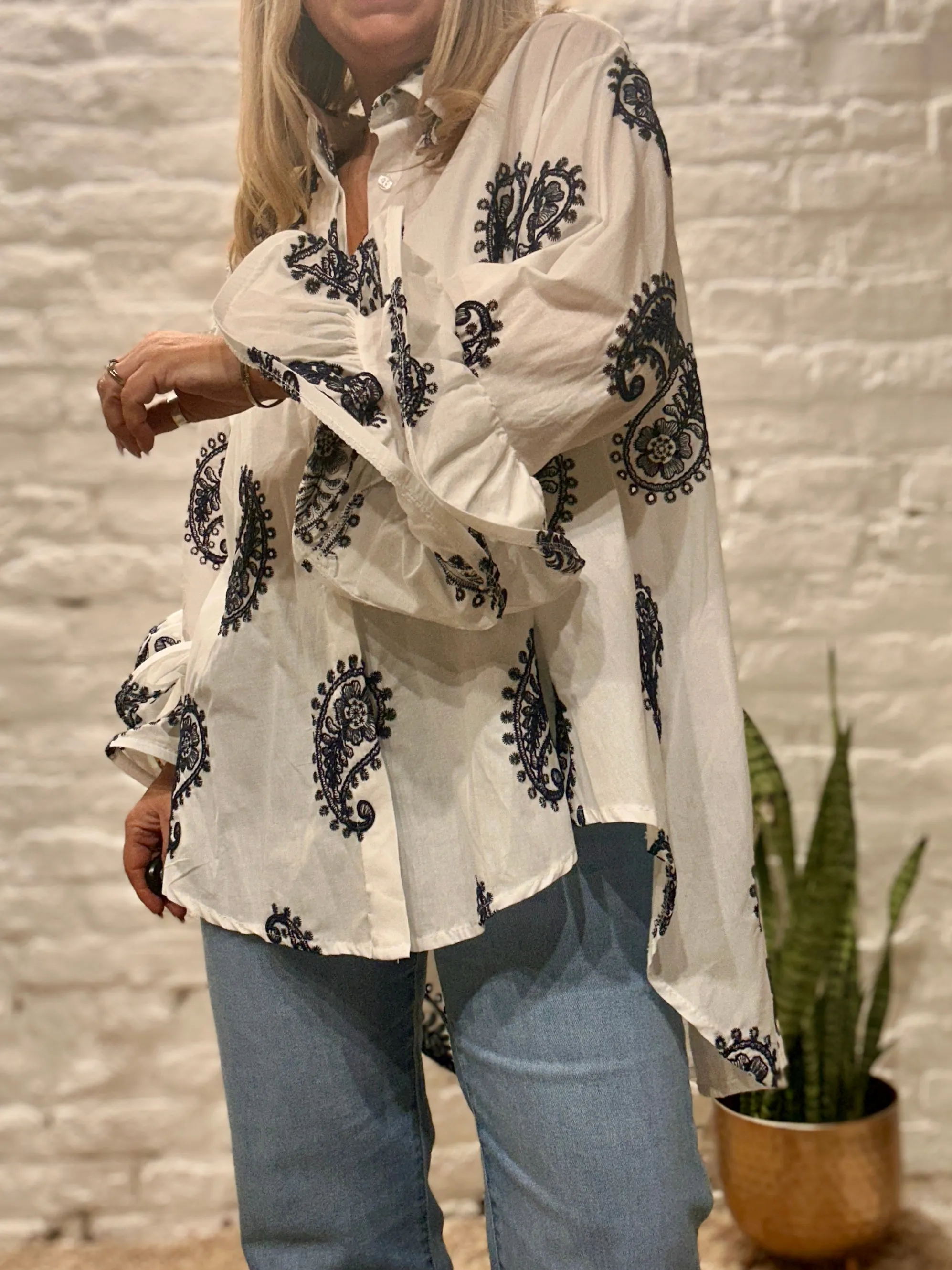 Zeta Otto Structured Sleeve Paisley Embroidered Button Through Shirt